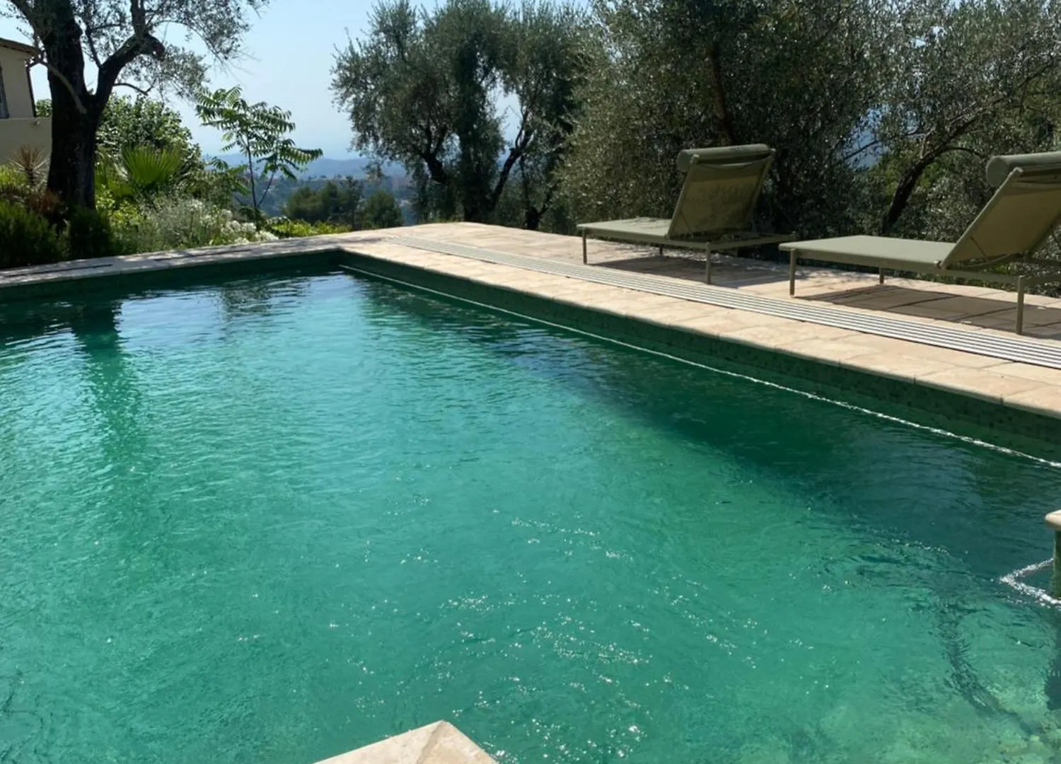 La Bastide Sainte Therese Grasse 0*,