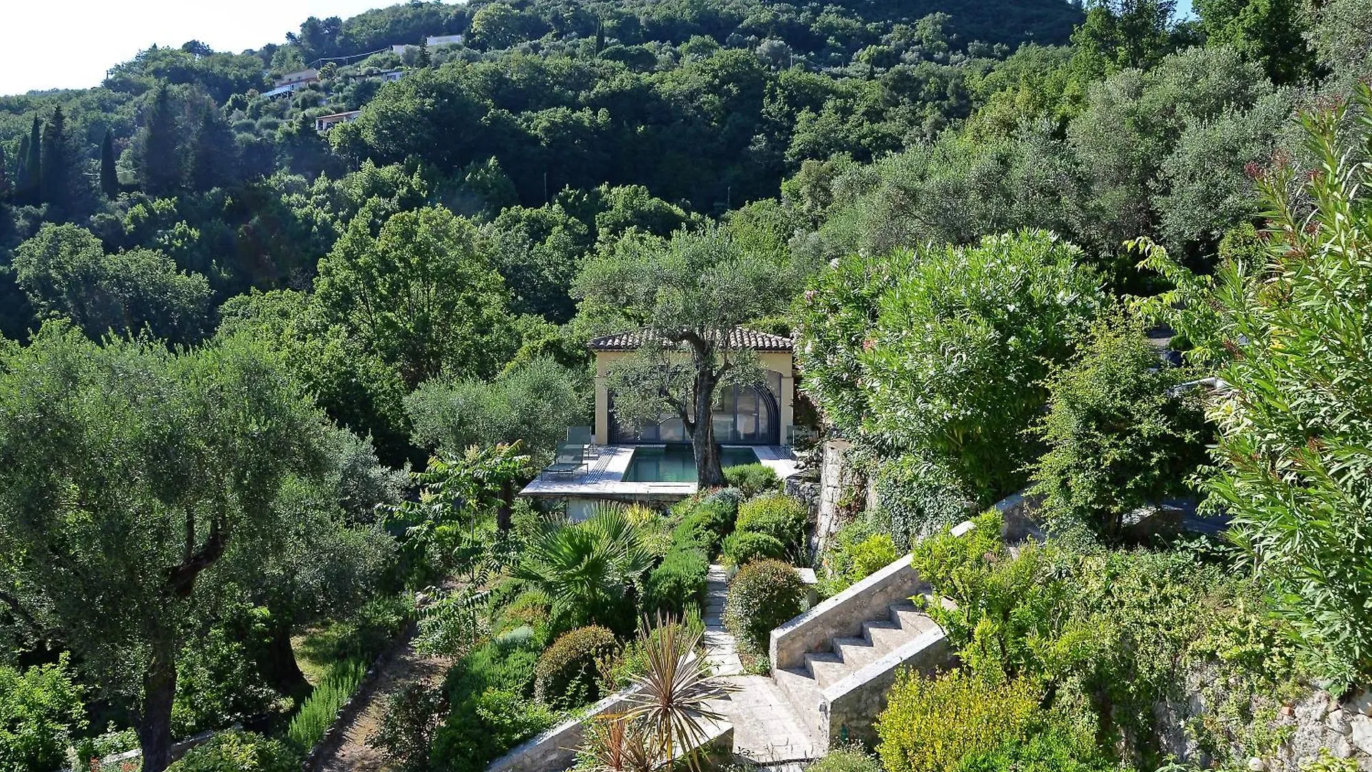 La Bastide Sainte Therese Grasse 0*,
